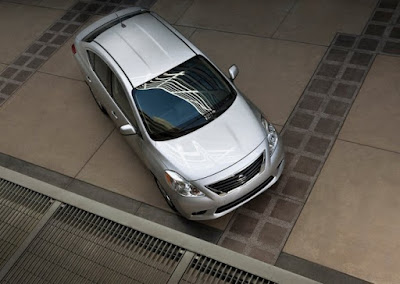 Nissan Versa Sedan silver color