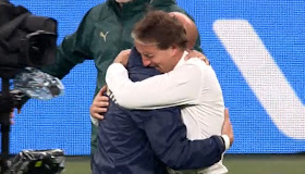 Roberto Mancini abbraccio Gianluca Vialli finale europeo Italia Inghilterra 11 luglio