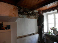 Renovation project - Pointing a wall and removing lead pipes in France