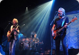 Guitarist-Vocalist - Justin Hayward, Bassist-Vocalist - John Lodge and Drummer - Graeme Edge (3) (2011)