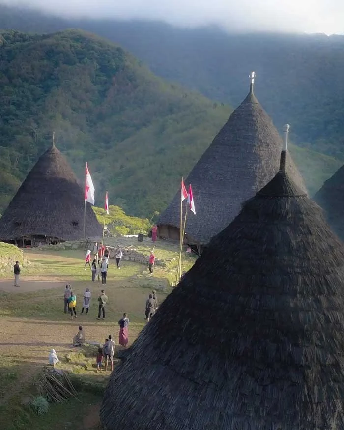 Cara ke Desa Adat Wae Rebo di Manggarai NTT