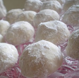 Delicious Italian Wedding Cookies