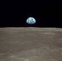 Earthrise seen from the Moon - Apollo 11, Orbit of the Moon