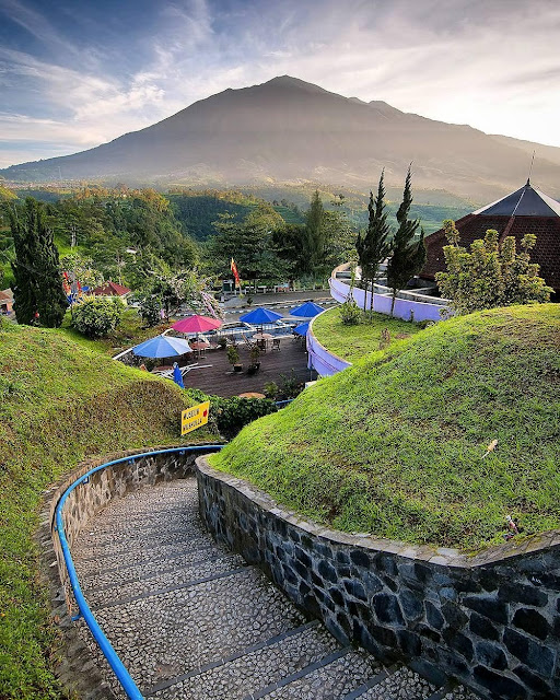 Spot Wisata Sunrise Terbaik Di Magelang -  Sunrise di Ketep Pass