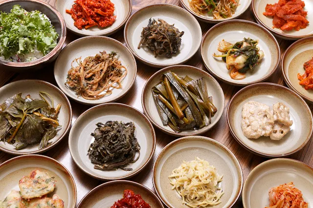 A-Variety-of-Korean-Side-Dishe-Gosari-Namul-Kkaennip-Jangajji-Baechu-Kimchi-and-Donggeurangttaeng–Photo-Courtesy-of-KTO-Frame-Studio