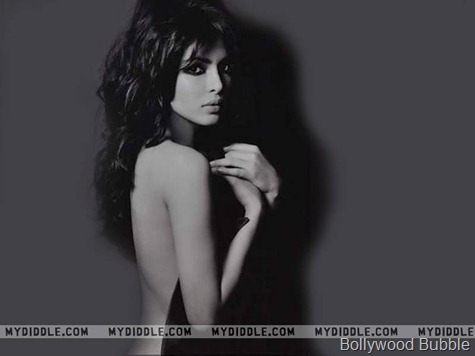 Priyanka Chopra hot backless (3)