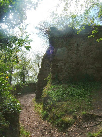 rock on landslip at smugglers haven bonchurch