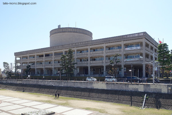 Mairie de Takarazuka 宝塚市庁舎