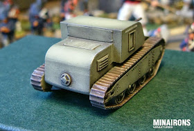 Sadurní tank, rear