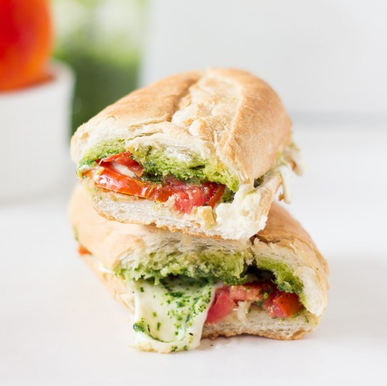 Caprese Sandwich with Parsley Pesto #Vegetarian #Recipes