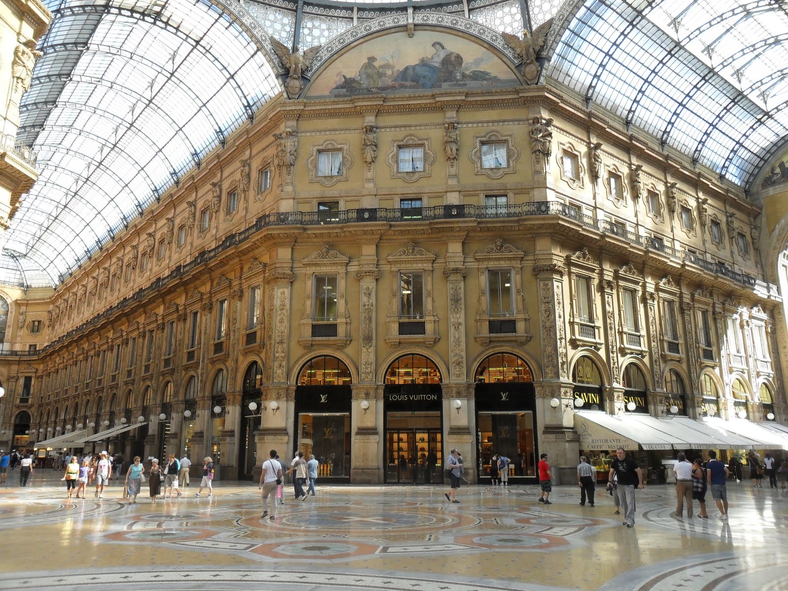 ようこそミラノへ ヴィットーリオ エマヌエーレ2世のガッレリア Galleria Vittorio Emanuele Ii