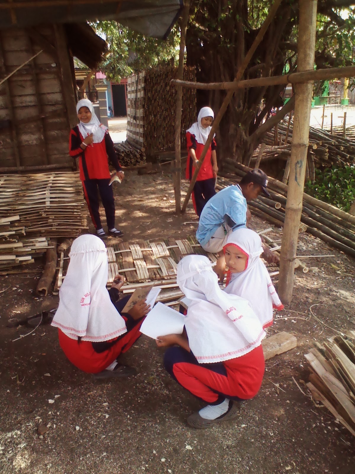 SDN MOJOTENGAH MENGANTI GRESIK Waawancara murid kelas V