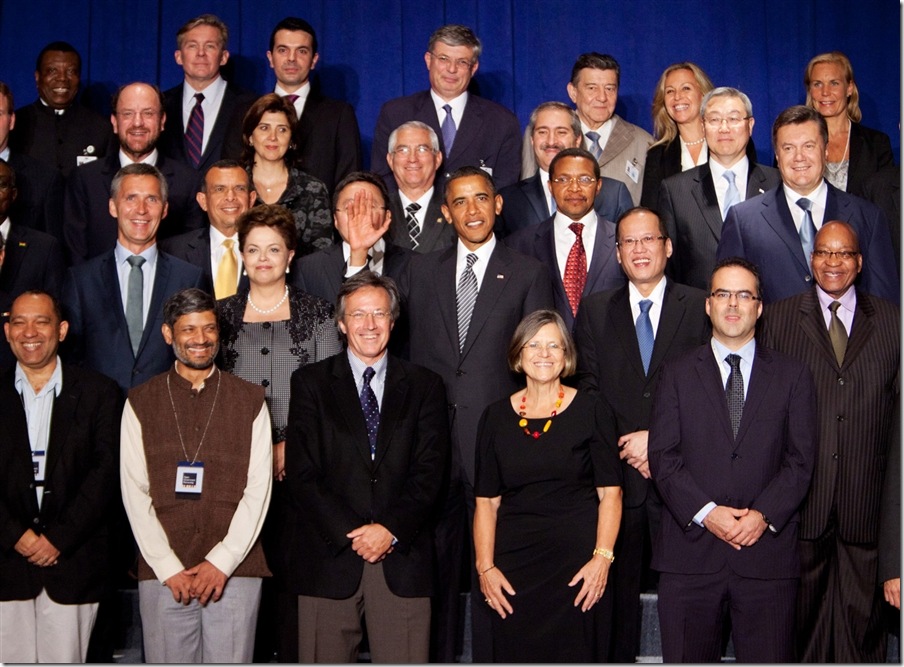 Obama raises his hand