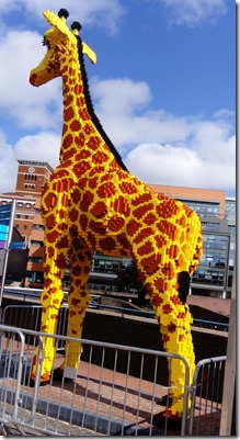 17 lego giraffe