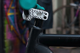 Custom, bespoke, frame, fixed speed, fixie, bike, bicycle, tim macauley, the light monkey collective, the biketorialist, Melbourne, Australia, fsa, headset