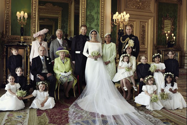 Royal Family Portrait : Prince Harry and Meghan Markle