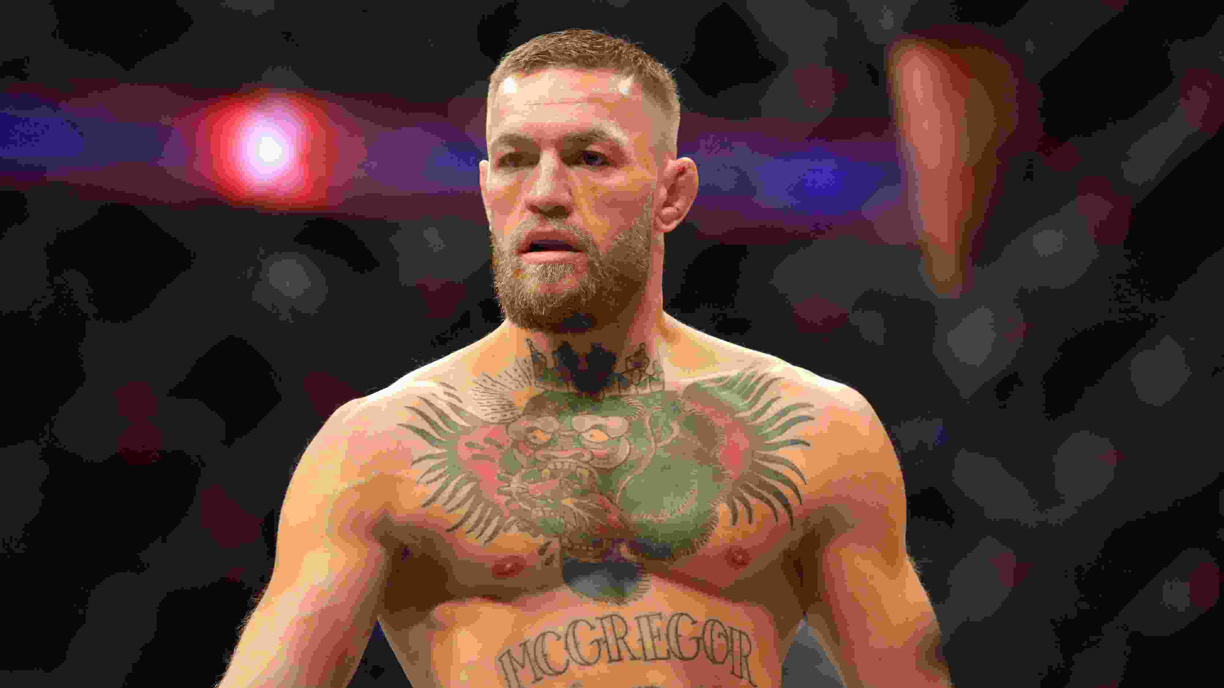 Conor McGregor-style MMA fighter in ring at 5’9” height