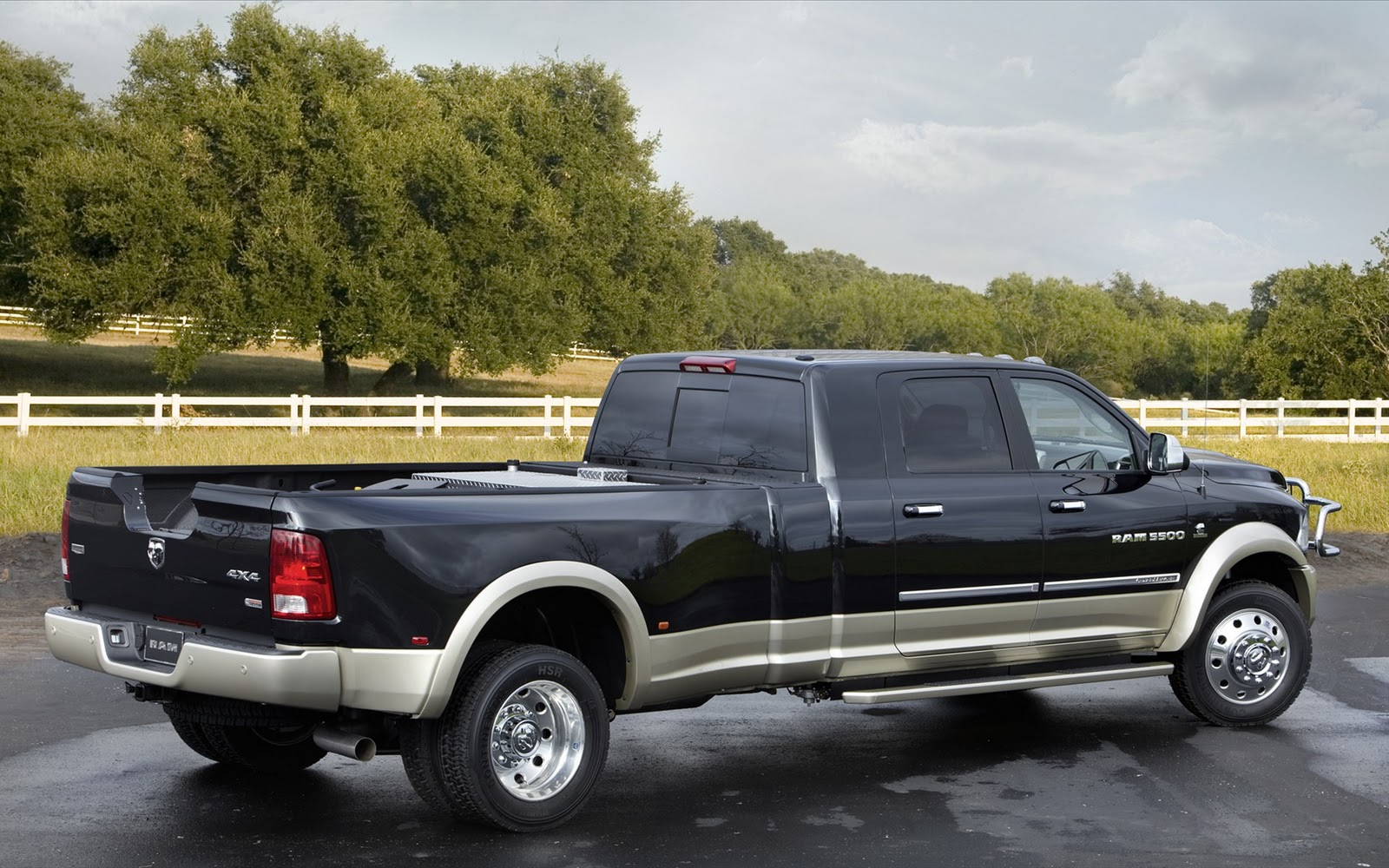 Dodge Ram Long Hauler Concept Truck has identified a potential market ...