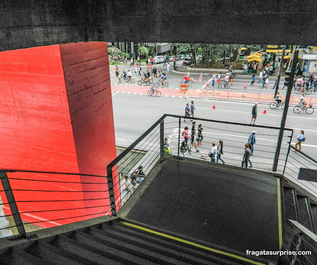 Edifício do MASP em São Paulo, projeto de Lina Bo Bardi