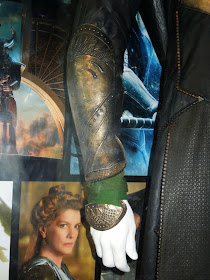 Armoured sleeve Loki costume Thor Dark World