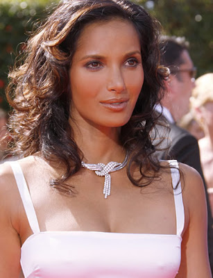 Padma Lakshmi discussing with Jimmy Fallon about her pregnancy