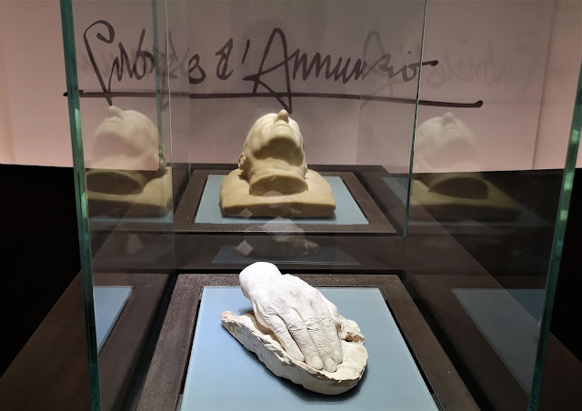 I calchi della testa e della mano di Gabriele D'Annunzio conservati nel Museo