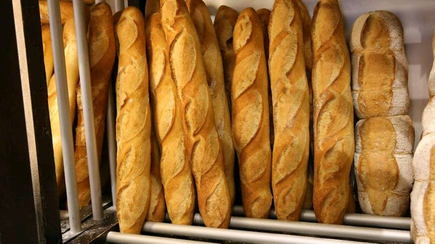 الخبز مفقود في 6 ولايات بداية من هذا التاريخ !