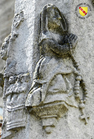 DOLAINCOURT (88) - Croix Foront (XVIe siècle)