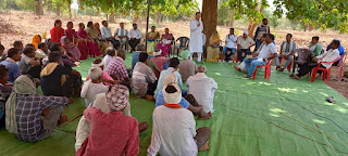  नरहरपुर ब्लाक के ग्राम सुरही में जोन स्तरीय कांग्रेस कमेटी की कार्यकर्ता सम्मेलन आयोजित