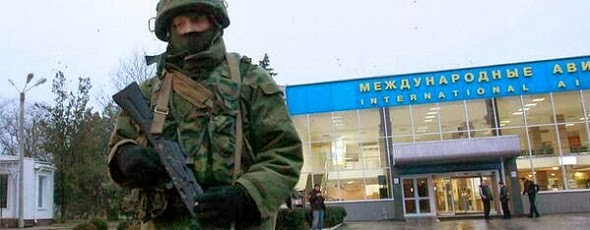 Ο ρωσικός στρατός "πλημμύρισε" την Κριμαία