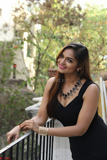 Ashwini in short black tight dress   IMG 3553 1600x1067.JPG