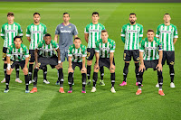 REAL BETIS BALOMPIÉ. Temporada 2020-21. Miranda, Víctor Ruiz, Claudio Bravo, Aissa Mandi, Borja Iglesias, Guido Rodríguez. Diego Lainez, Emerson, Andrés Guardado, Sergio Canales, Joaquín. REAL MADRID C. F. 0 REAL BETIS BALOMPIÉ 0. 24/04/2021. Campeonato de Liga de 1ª División, jornada 32. Madrid, estadio Alfredo Di Stéfano.