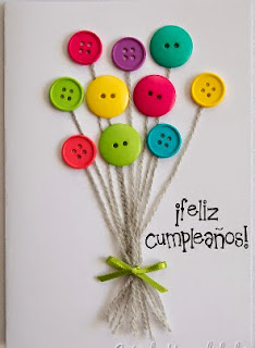 http://www.guiademanualidades.com/colorida-tarjeta-con-botones-33383.htm