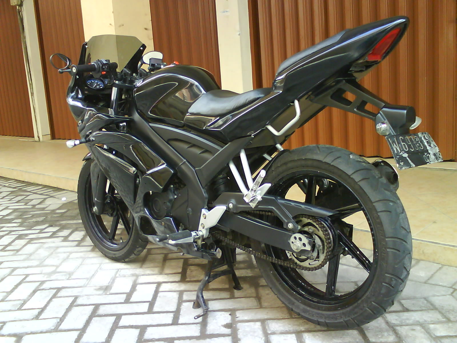 Modif Vixion Jadi Yamaha R15 Modif Vixion Jadi Yamaha R15