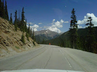 highway going over Monarch Pass