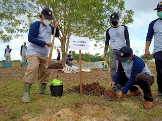 Penanaman Pohon Dalam Rangka Peringatan Hari Air Dunia Ke XXIX