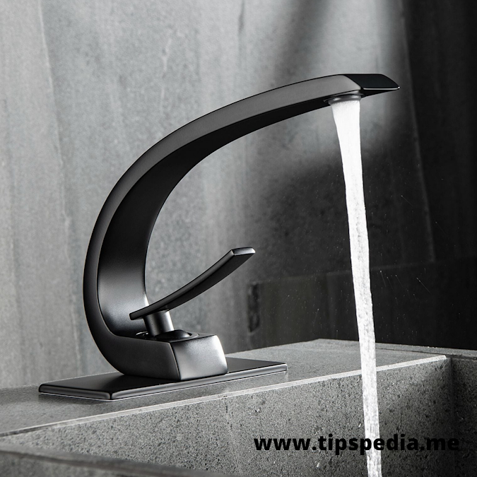 Single Handle Bathroom Faucet