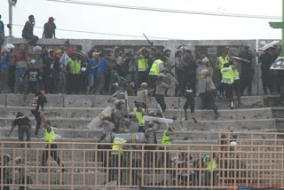 Derby Jateng Persip vs PSIS dinodai kerusuhan suporter Alay bermuka jelek dan Berpendidikan Rendah