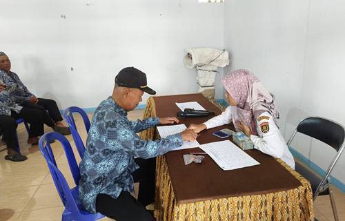 Jelang Lebaran, Pemdes Wonokerto Ngawi Cairkan Dana Operasional Ketua RT/RW