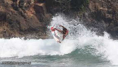 Pantai Pulo Merah