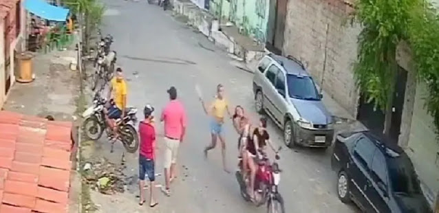 Mulher derrubada de moto após caso de fofoca no Ceará recebe medida protetiva contra agressora
