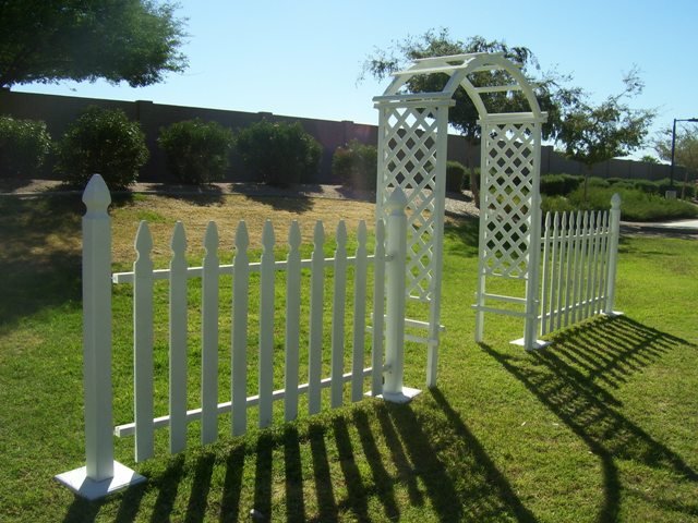 7 foot high white lattice arch 2 picket fences 50 2 sets available