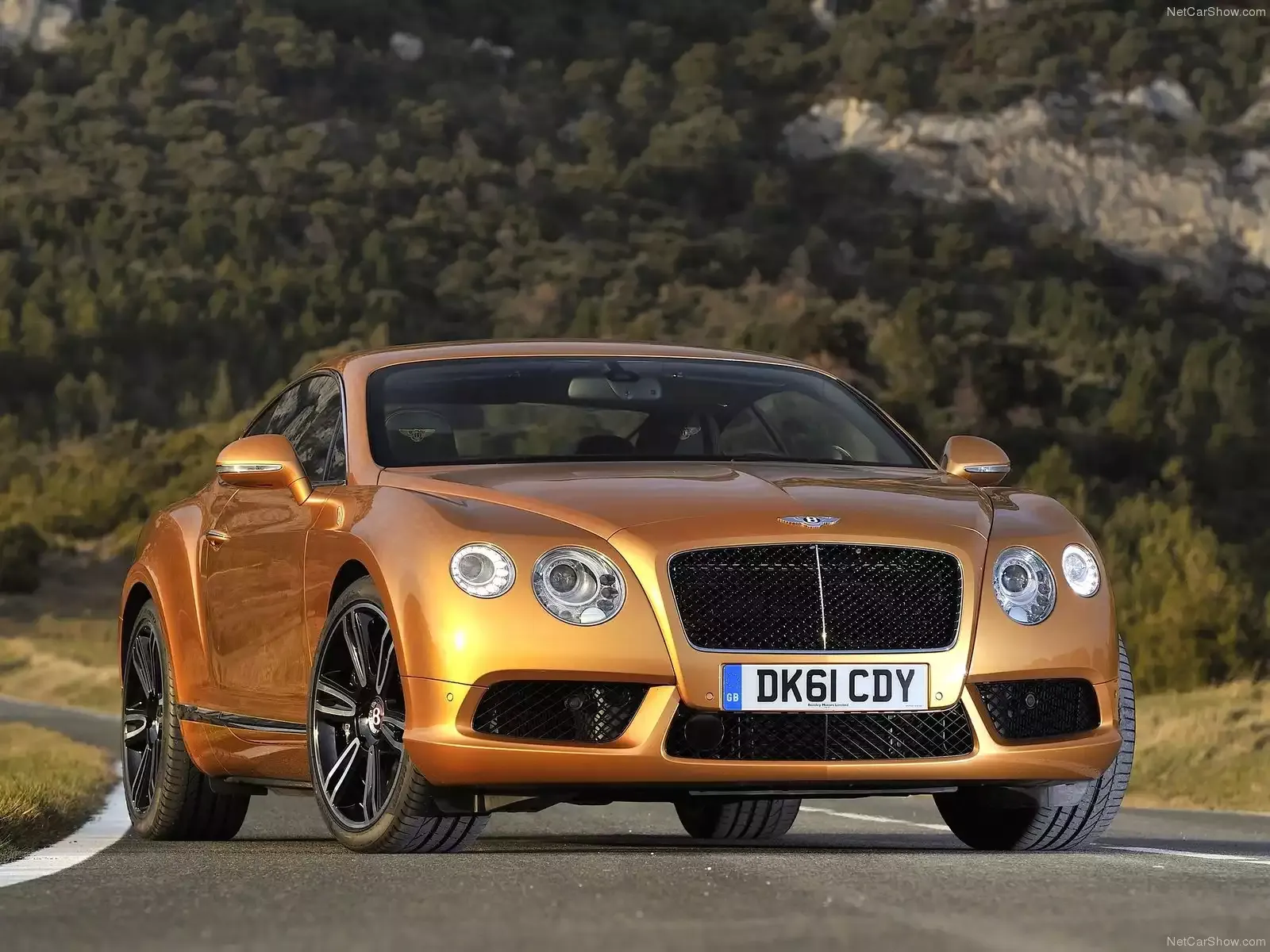 Hình ảnh xe ô tô Bentley Continental GT V8 2013 & nội ngoại thất