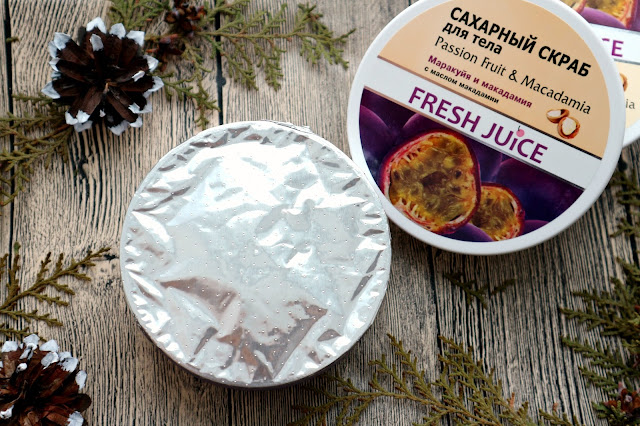 Fresh Juice Passion Fruit & Macadamia Сахарный скраб для тела "Маракуйя и макадамия" 