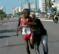 Kenyan runner grabbed by spectator in Brazil