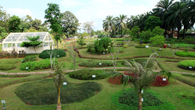 akcayatour, Museum Jamu Nyonya Meneer, travel malang semarang, travel semarang malang, Wisata Semarang