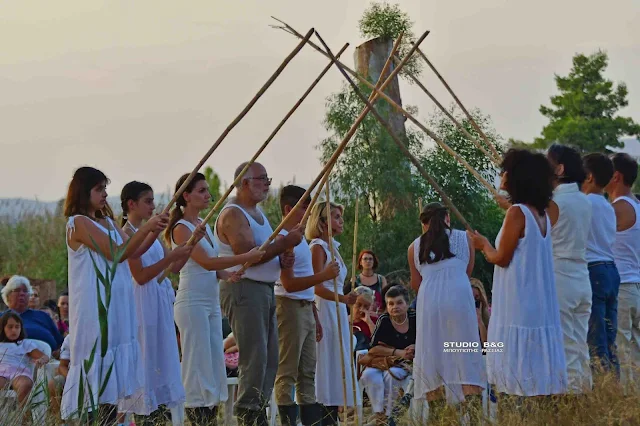 Συγκίνησε η παράσταση “Το βλέμμα του ψαριού” στη Νέα Κίο Αργολίδας