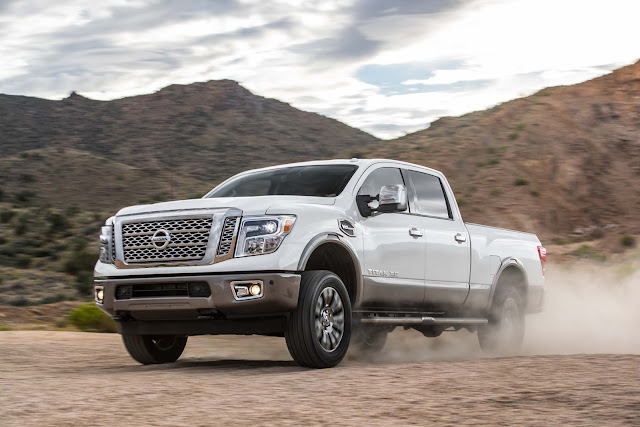 Super Pick Up Nissan Titan XD V-8 Platinum