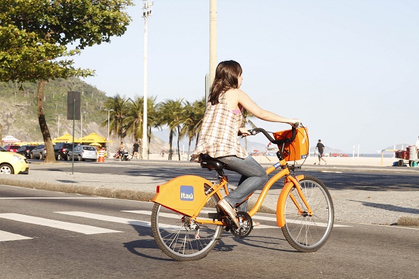 Bike Rio: bicicletas laranjas colorindo o RJ