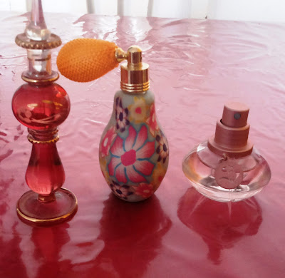 Resultado de imagem para perfumaria artesanal magica